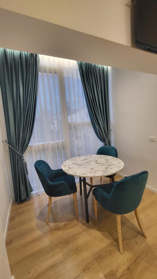 Karanxha'S Room Тирана Екстер'єр фото