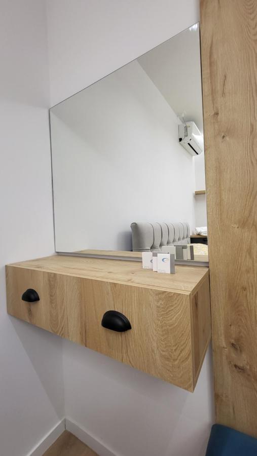 Karanxha'S Room Тирана Екстер'єр фото
